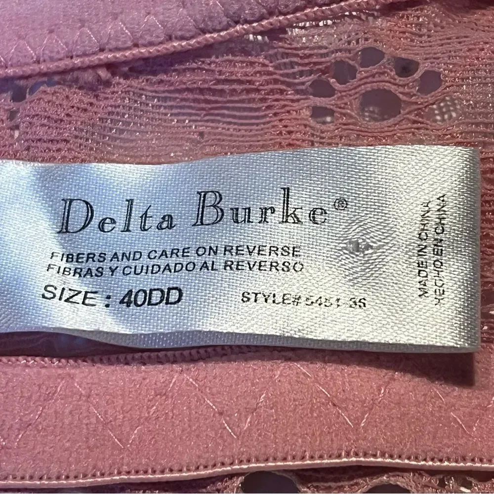 Delta Burke Bra Deep Pink with Lace Sides Size 40DD Underwire